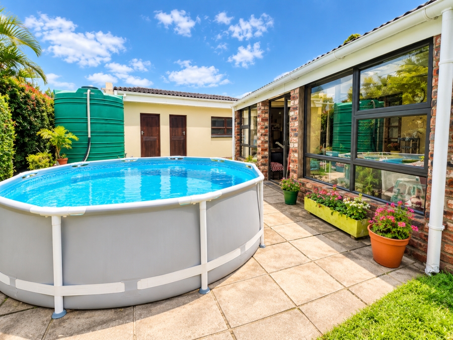 3 Bedroom Property for Sale in Cambridge West Eastern Cape